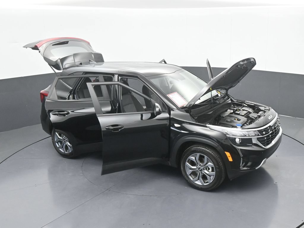 Used 2026 Kia Seltos LX FWD image 70