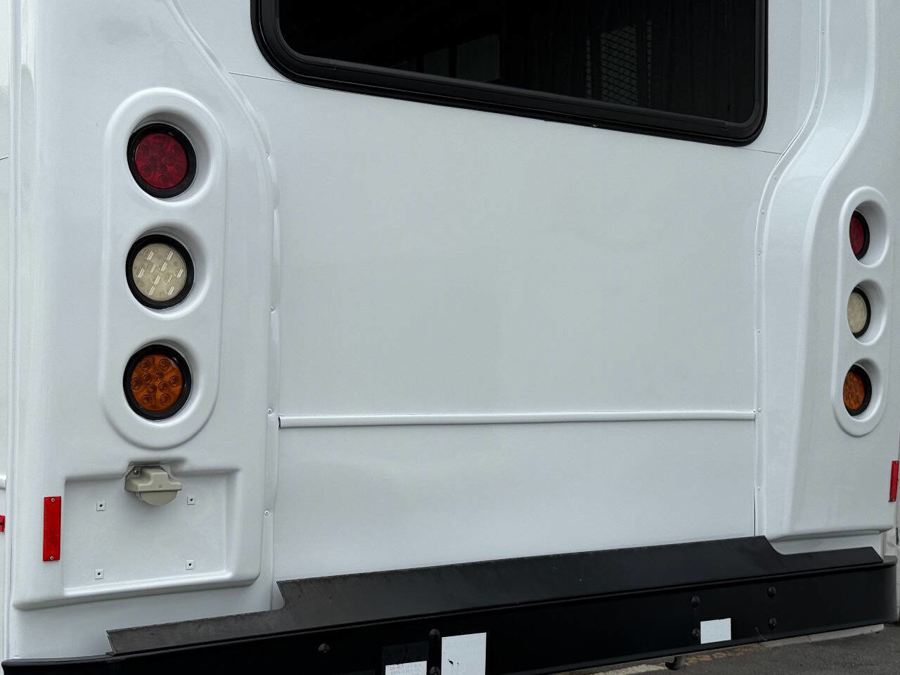 Used 2014 Chevrolet Express 3500 w/ Shuttle Bus Package RWD image 52