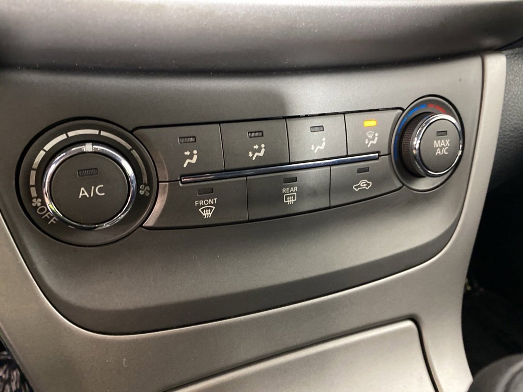 Used 2014 Nissan Sentra S image 19