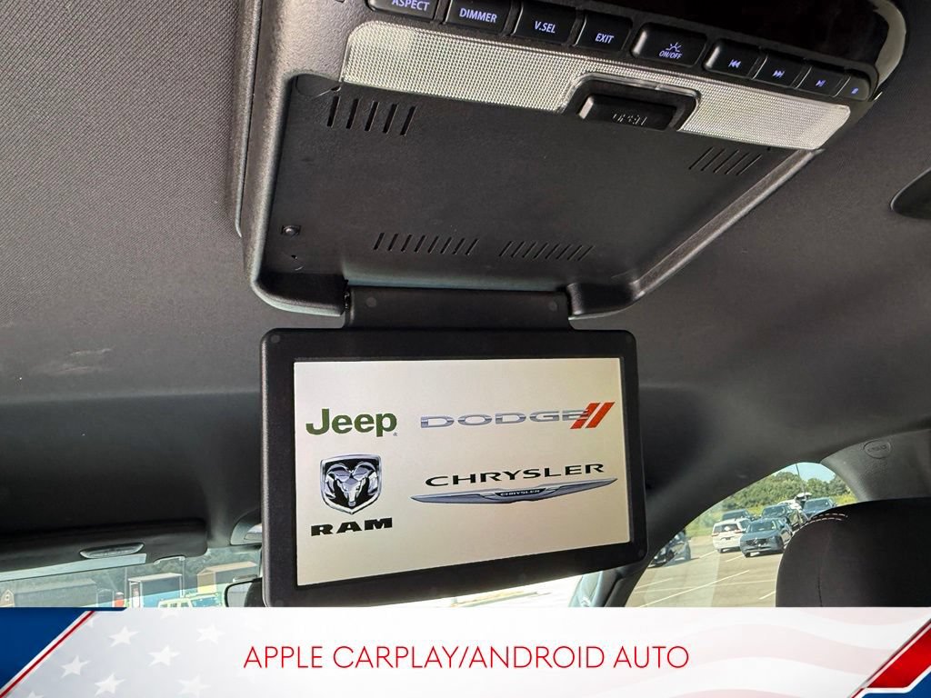 Used 2021 Chrysler Pacifica Touring w/ S Appearance Package FWD image 10