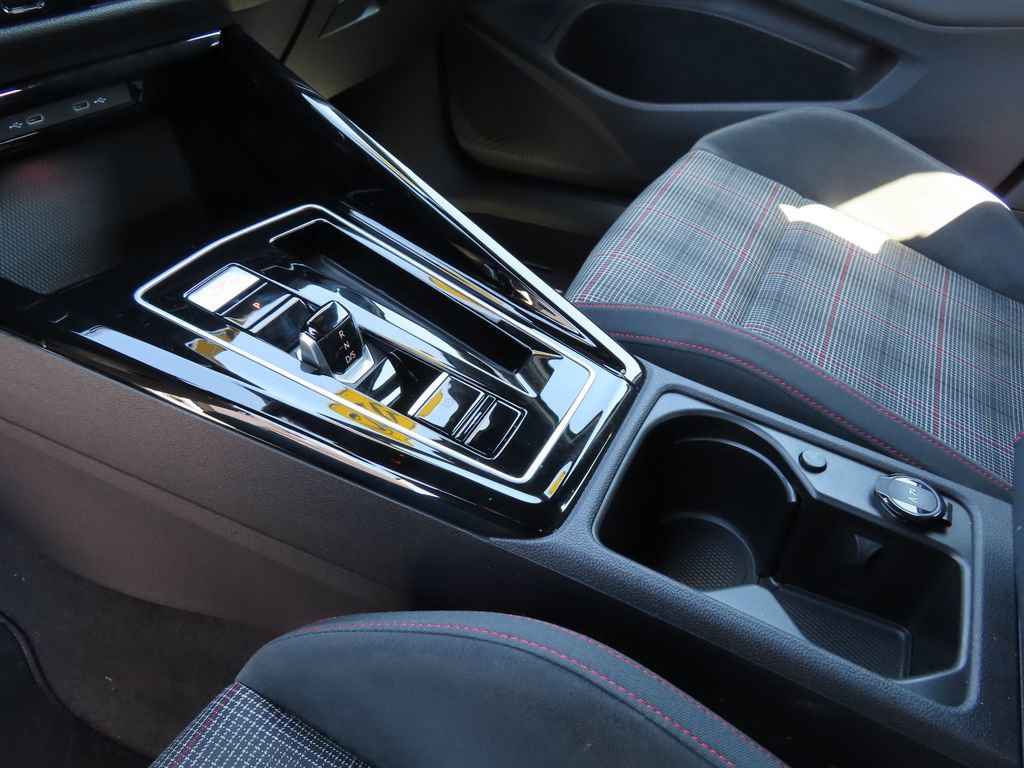 Used 2023 Volkswagen GTI 40th Anniversary Edition image 6