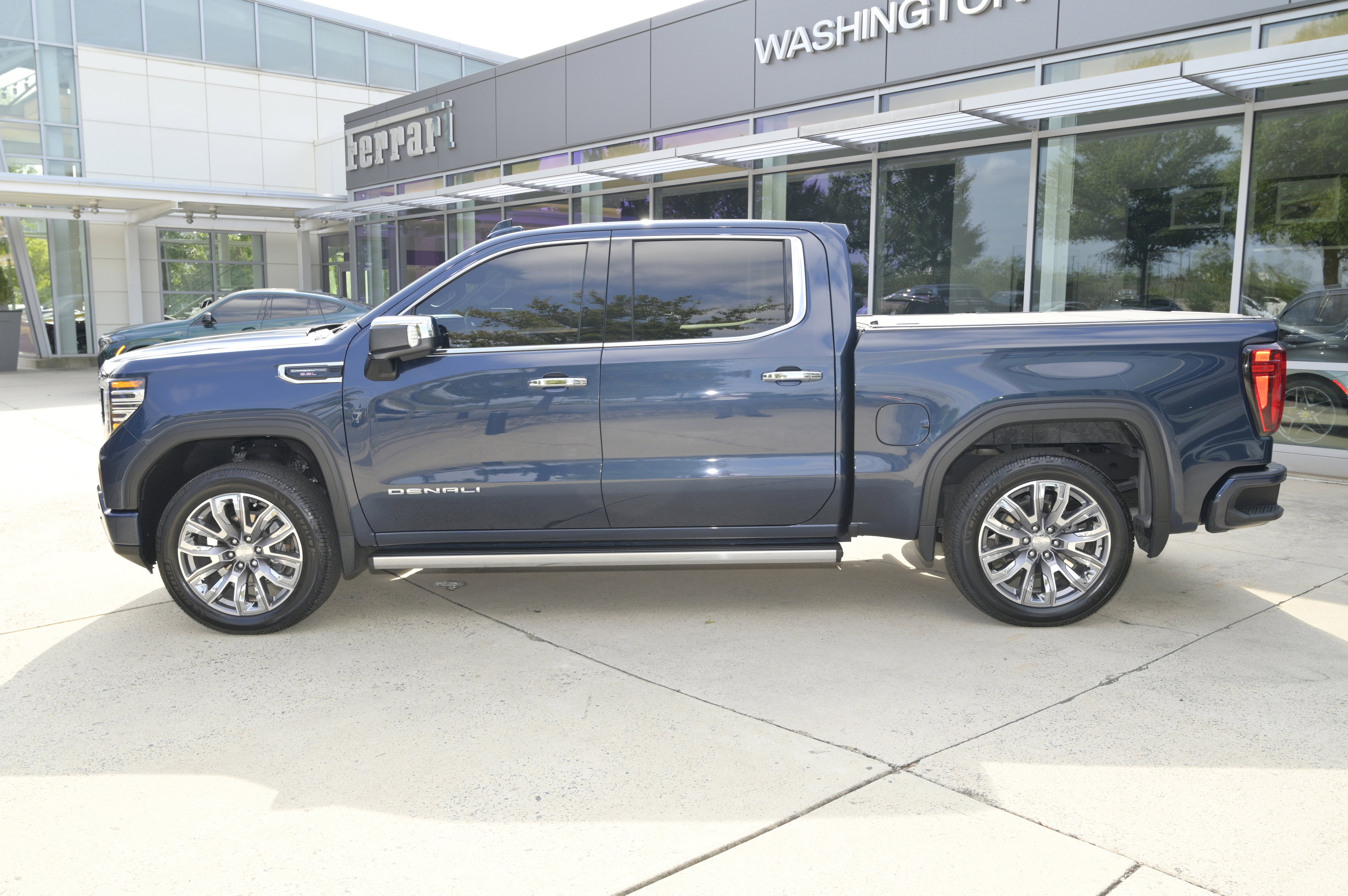 Used 2023 GMC Sierra 1500 Denali w/ Denali Reserve Package image 8