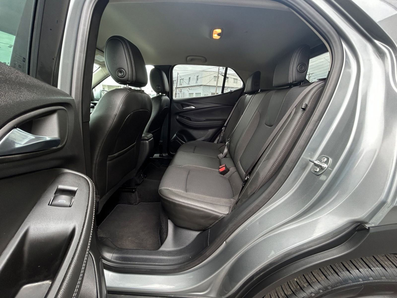 Used 2025 Buick Encore GX Preferred image 25