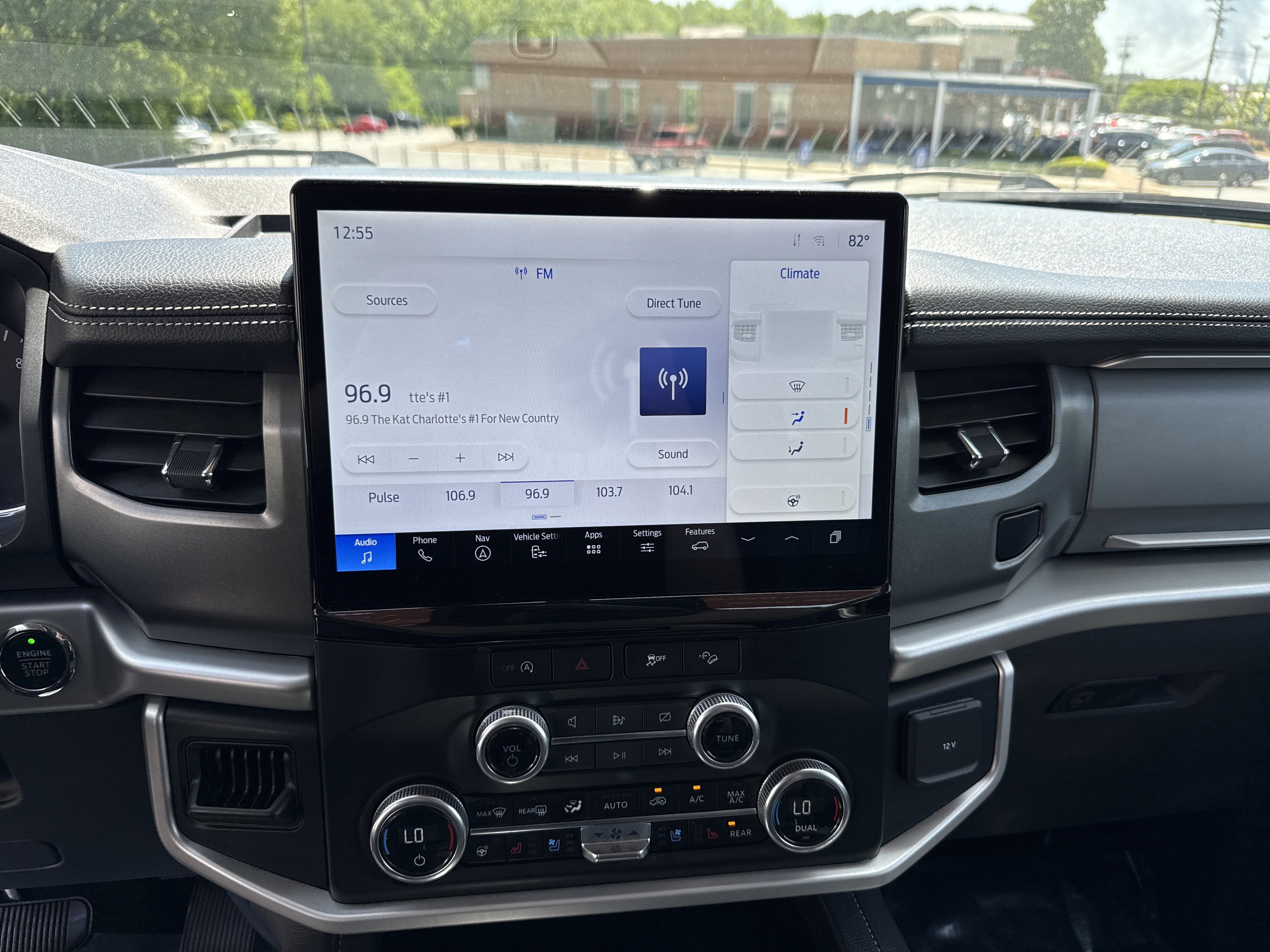 Used 2024 Ford Expedition Max XLT AWD/4WD image 23