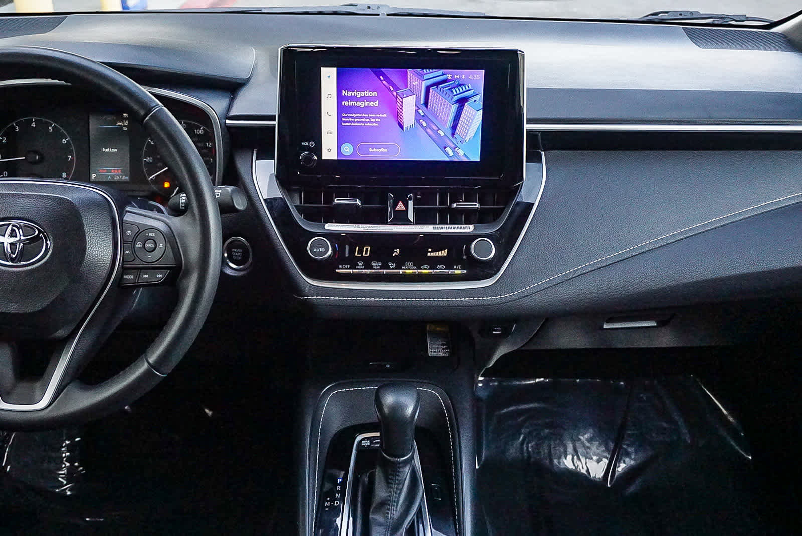 Used 2024 Toyota Corolla SE image 14