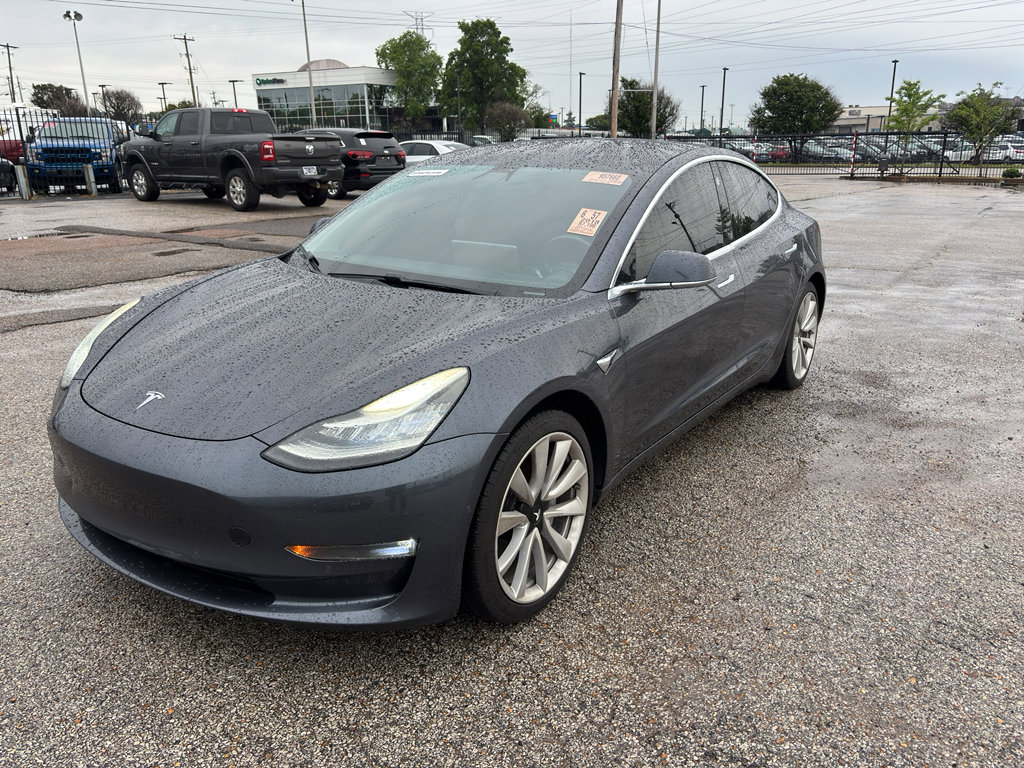 Used 2018 Tesla Model 3 Mid Range RWD image 1