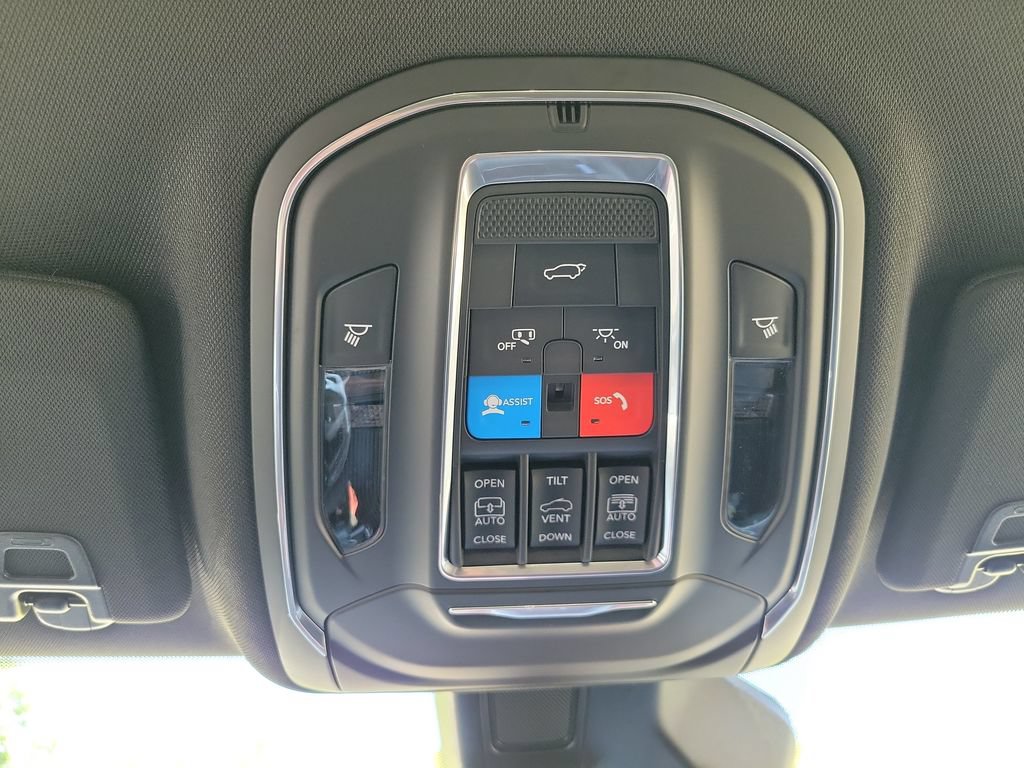 New 2026 Jeep Grand Cherokee Limited w/ Limited Altitude Package RWD image 23
