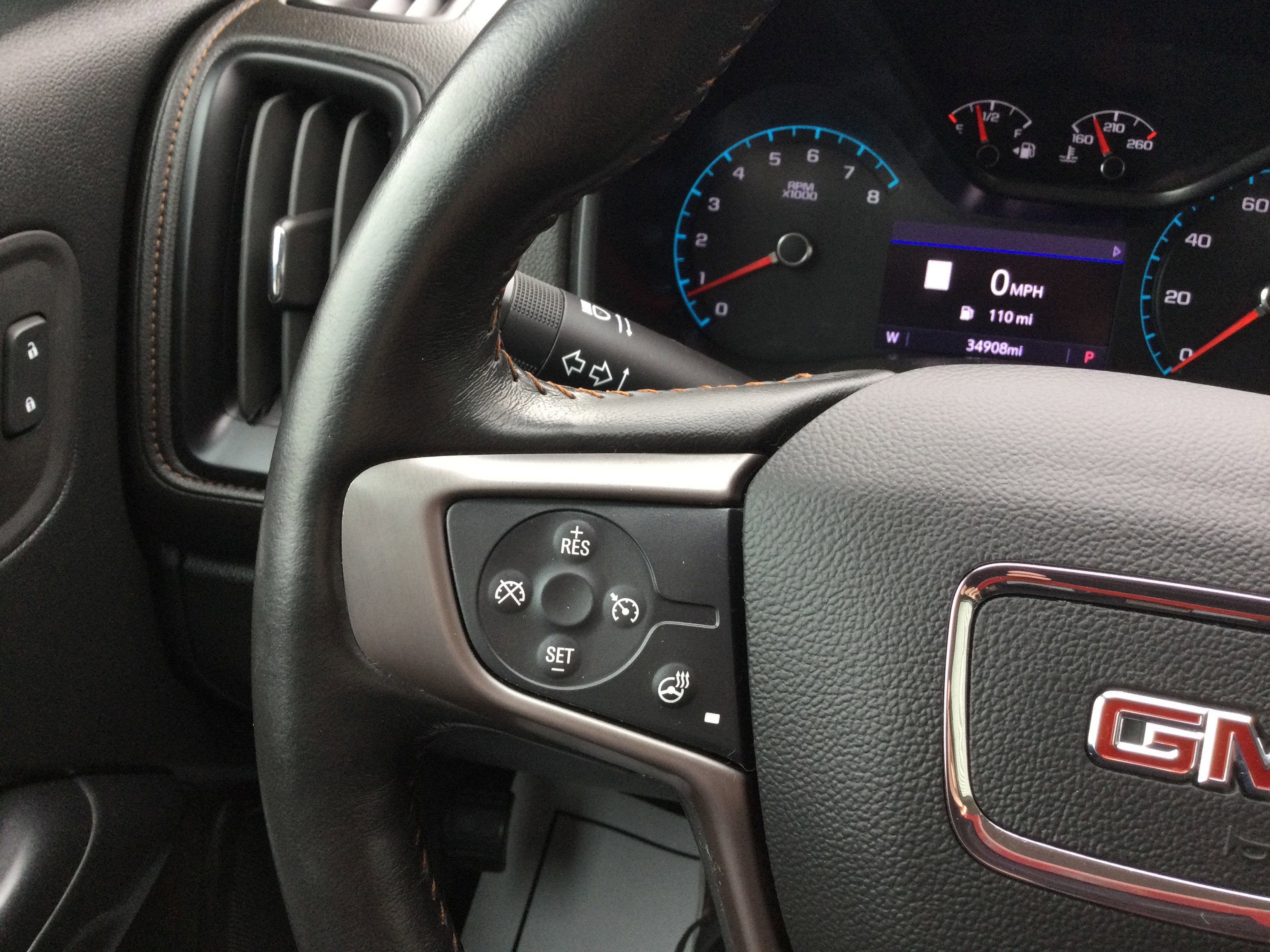 Used 2022 GMC Canyon AT4 image 15