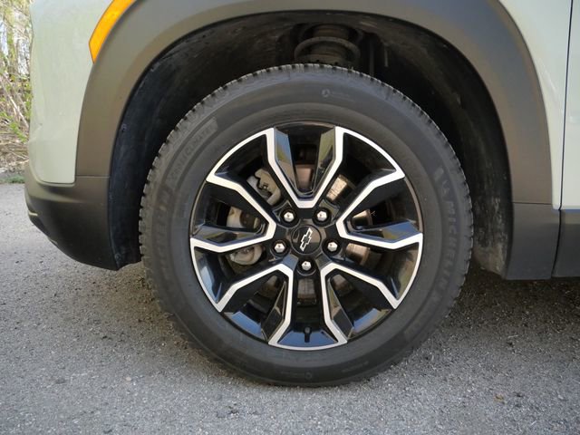 Used 2024 Chevrolet TrailBlazer ACTIV AWD/4WD image 9