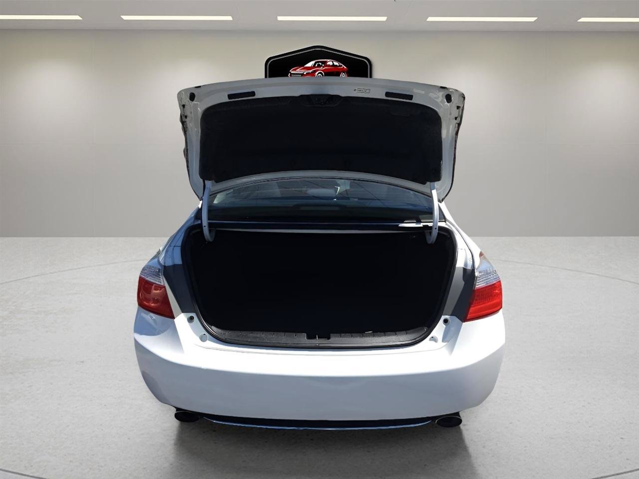 Used 2013 Honda Accord Sport image 21