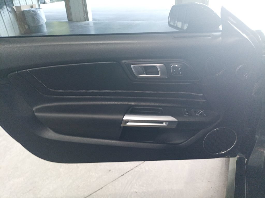Used 2019 Ford Mustang GT Premium w/ Equipment Group 401A RWD image 10