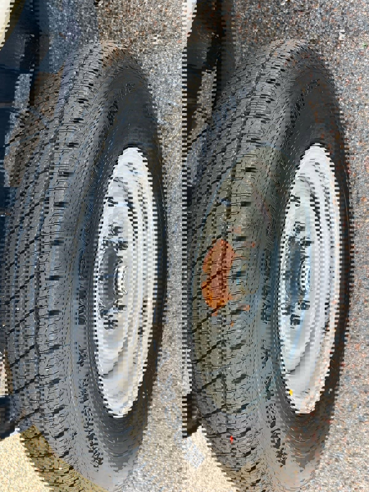 Used 2019 Ford E-350 and Econoline 350 Super Duty w/ Power Windows & Locks Group image 9