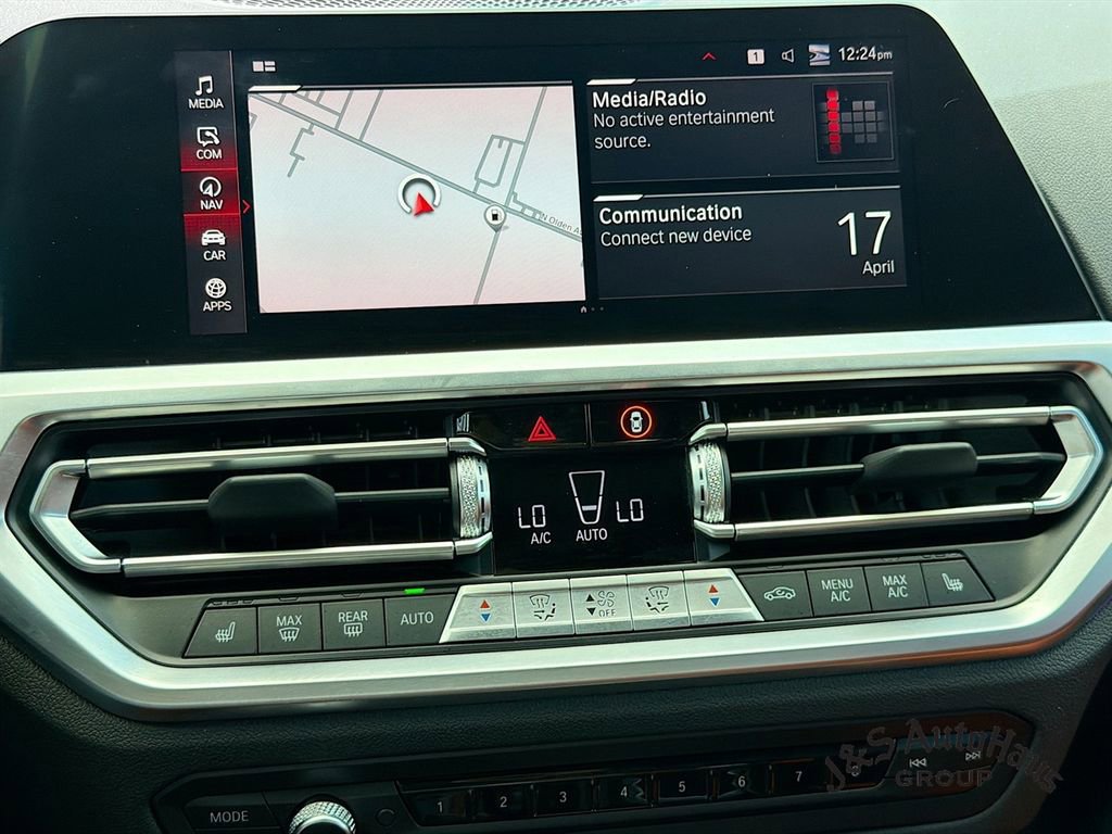 Used 2022 BMW M3 Competition w/ M Carbon Exterior Package AWD/4WD image 16