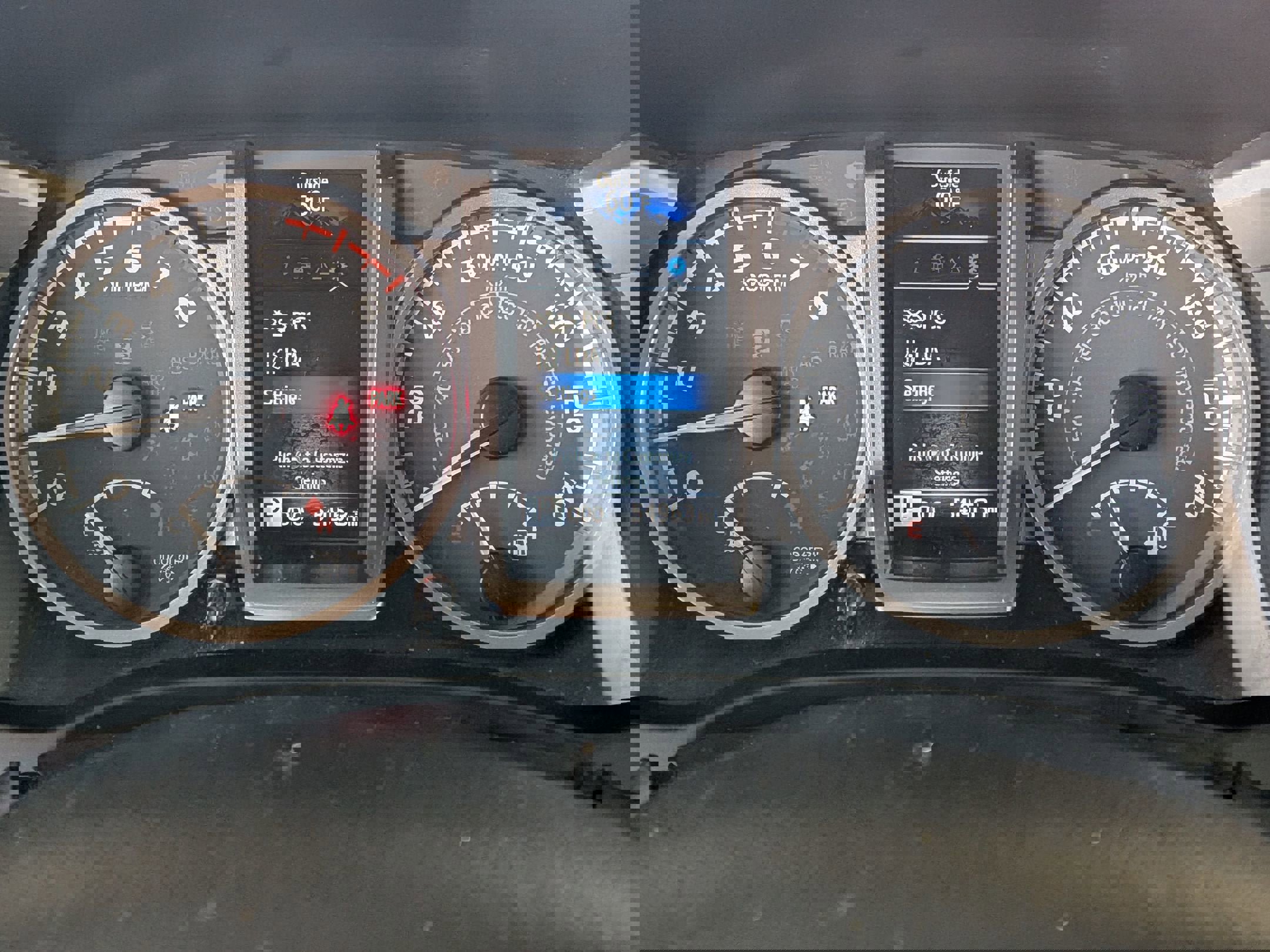 Used 2022 Toyota Tacoma SR5 w/ Trail Edition image 17