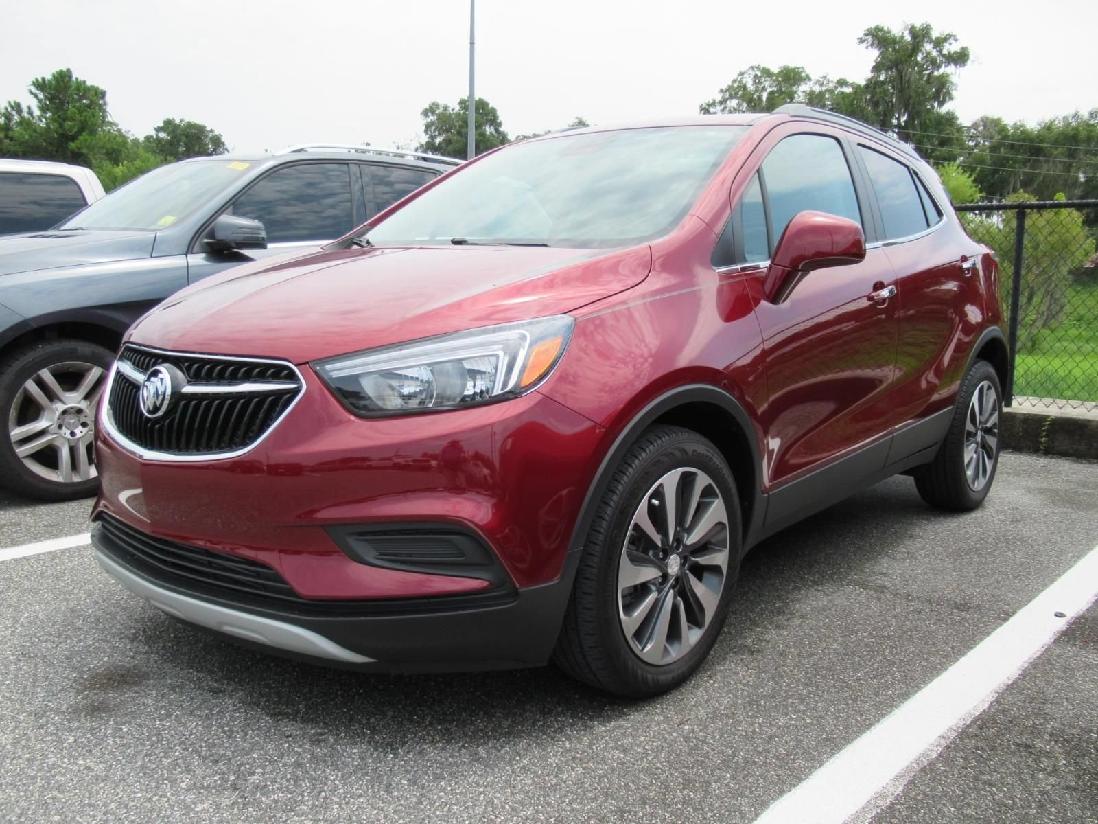 Used 2022 Buick Encore Preferred w/ Safety Package FWD image 2