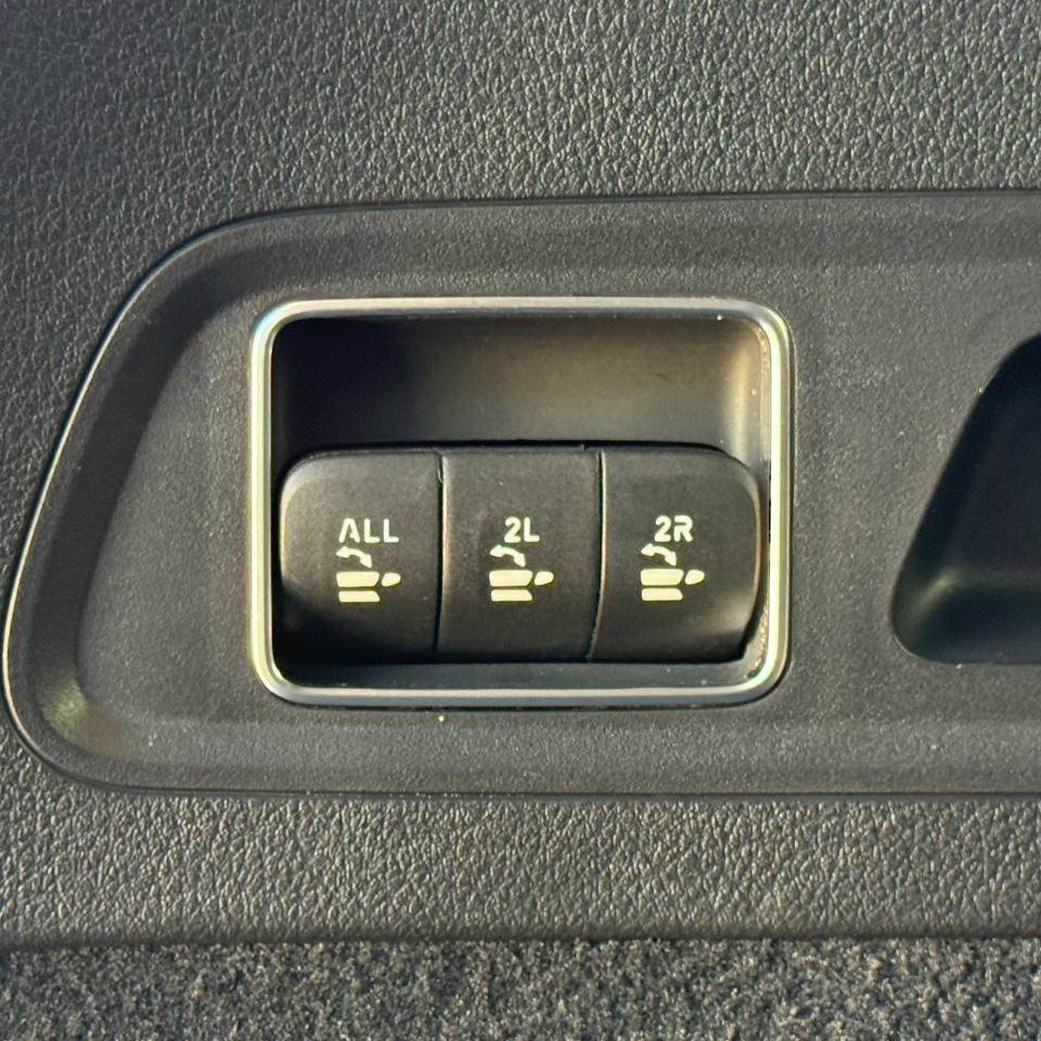 Used 2024 Mercedes-Benz GLS 63 AMG 4MATIC image 37