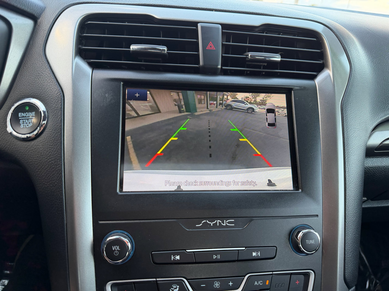 Used 2020 Ford Fusion SEL image 28