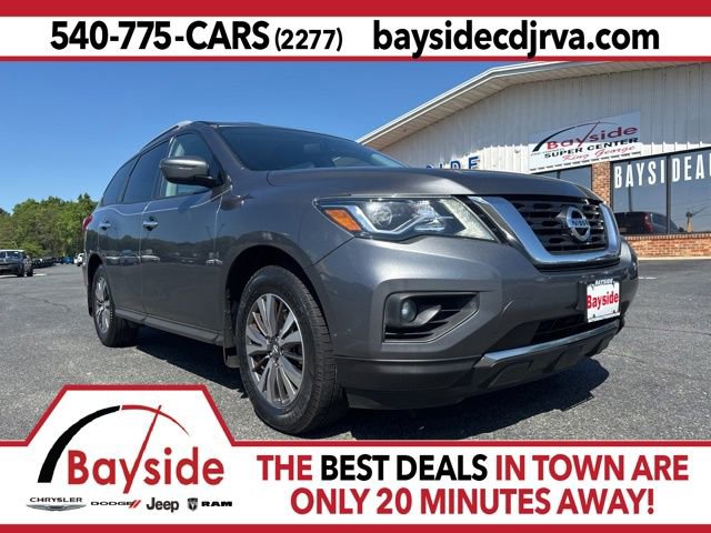 Used 2019 Nissan Pathfinder SV FWD image 1