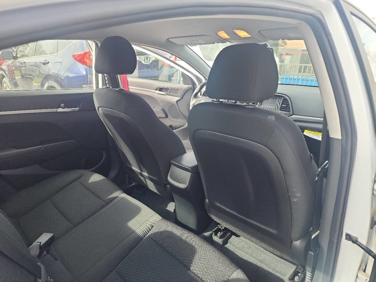 Used 2019 Hyundai Elantra SE w/ Cargo Package image 11