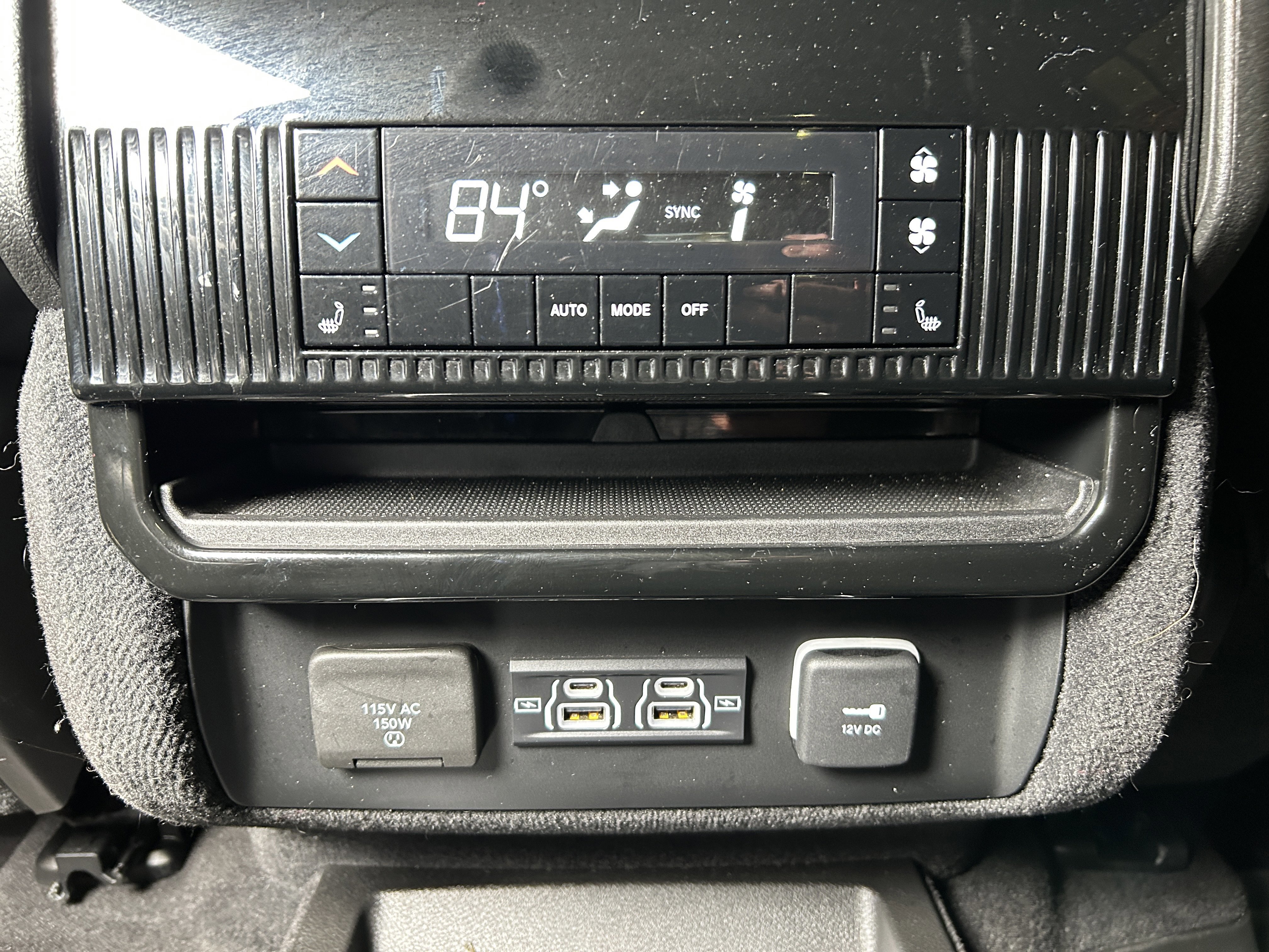 Certified 2022 Jeep Wagoneer Series III w/ Premium Group I image 42