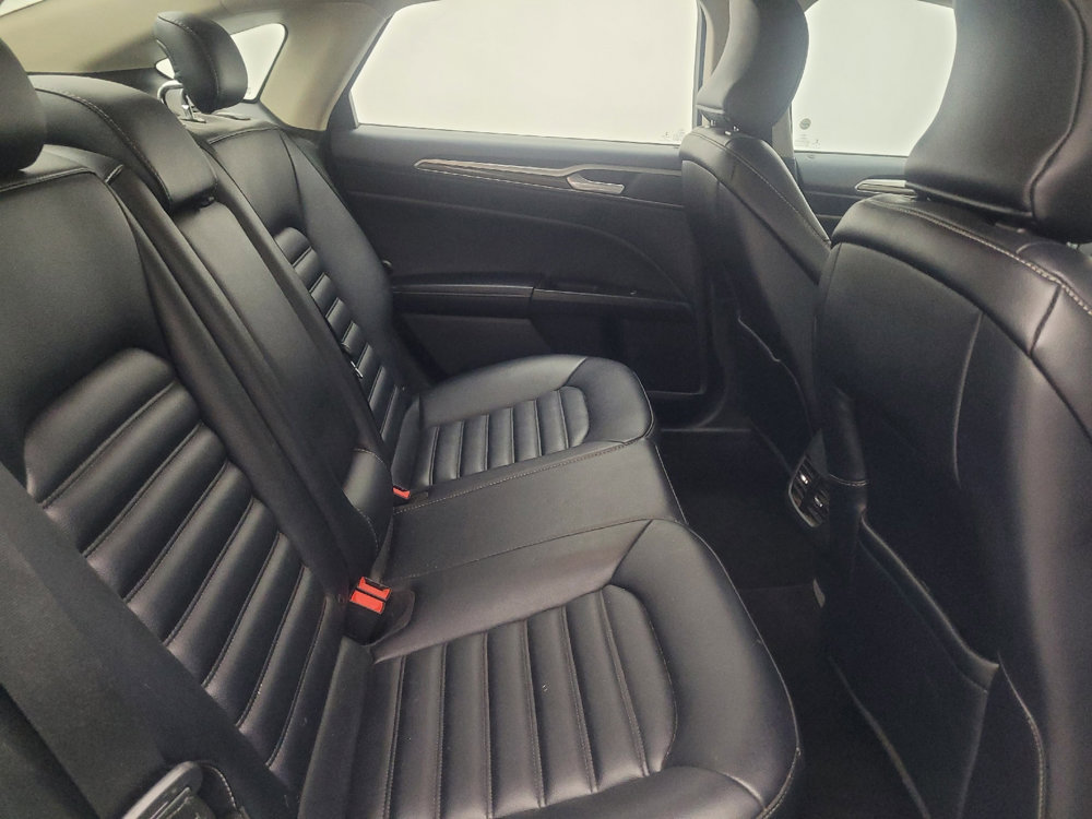 Used 2019 Ford Fusion SEL FWD image 19