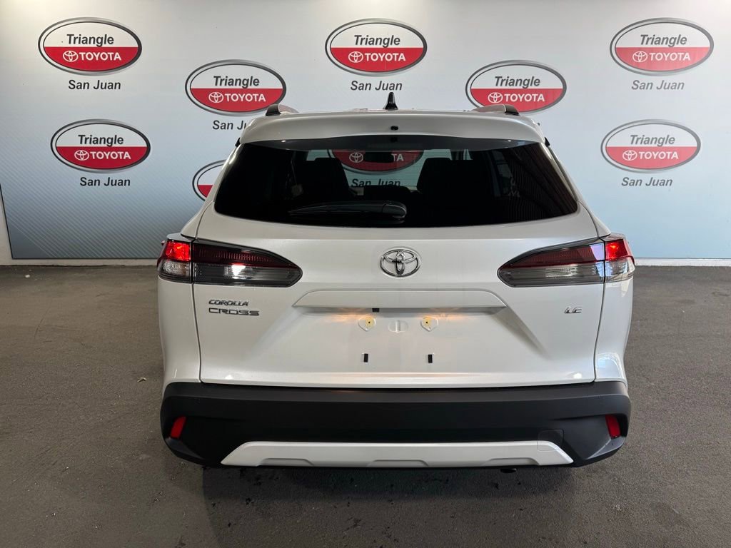 New 2026 Toyota Corolla Cross LE FWD image 5