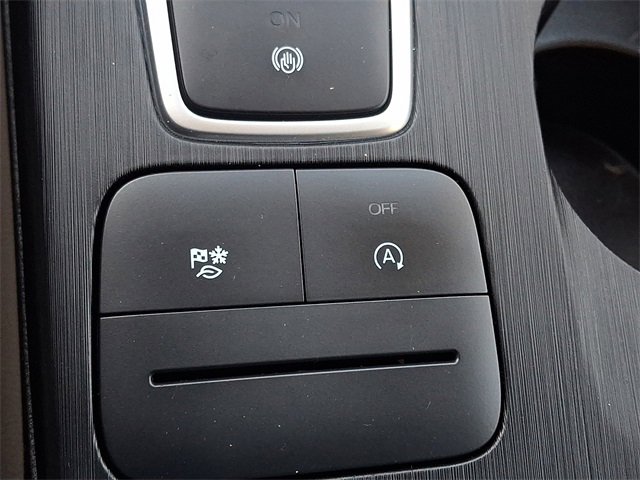 Used 2022 Ford Escape SE w/ Convenience Package image 23