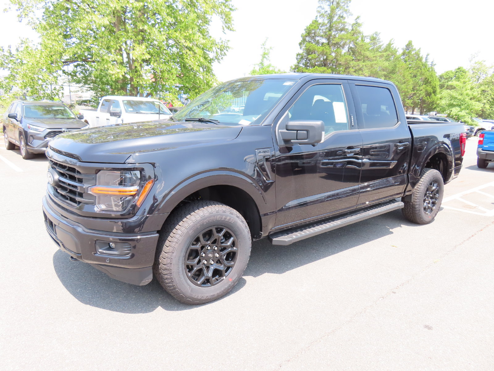 New 2026 Ford F150 XLT w/ Equipment Group 302A MID AWD/4WD image 3