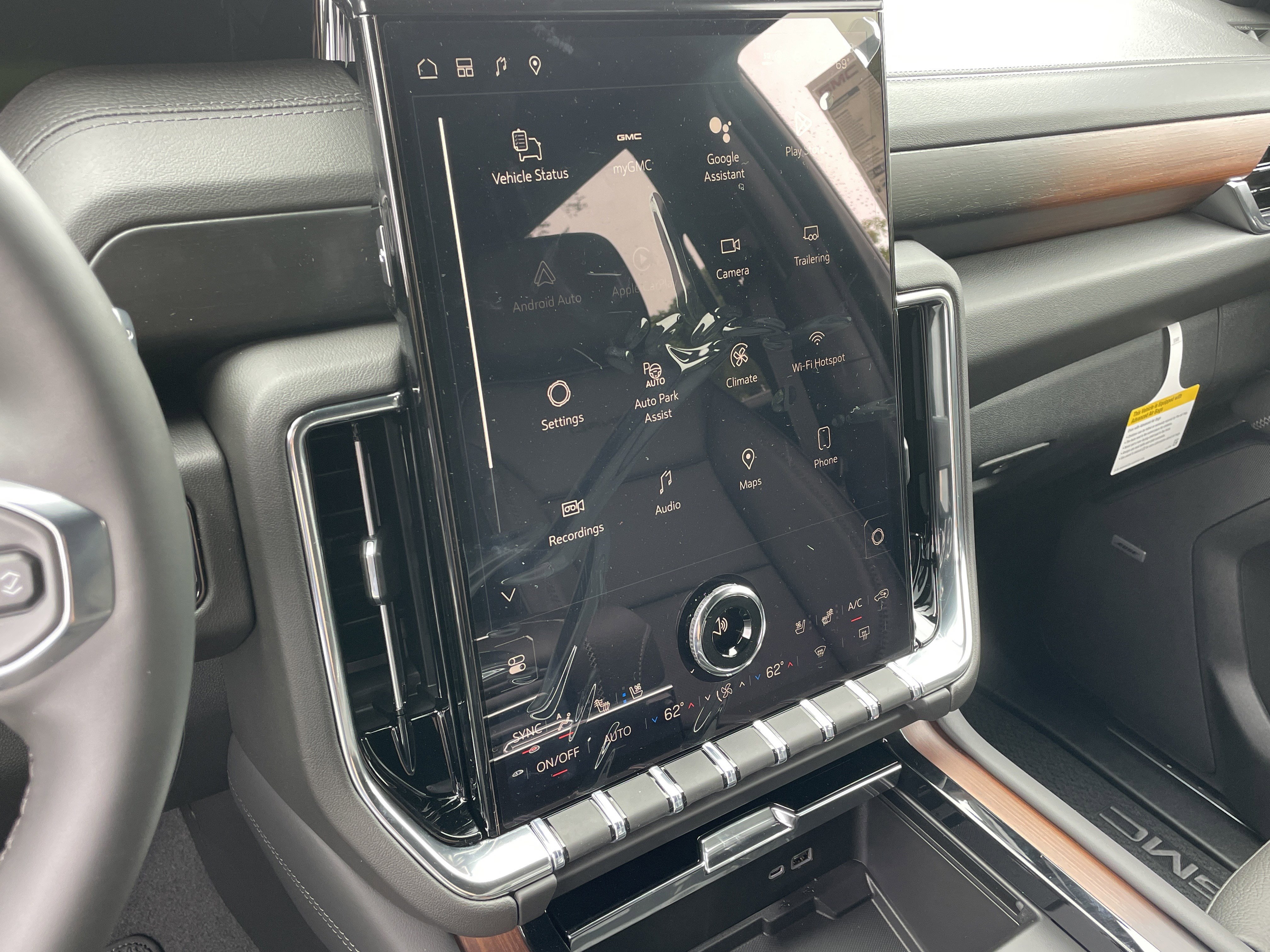New 2026 GMC Yukon XL Denali image 25