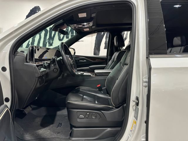 Used 2024 Cadillac Escalade ESV Premium Luxury w/ LPO, Floor Liner Package AWD/4WD image 9
