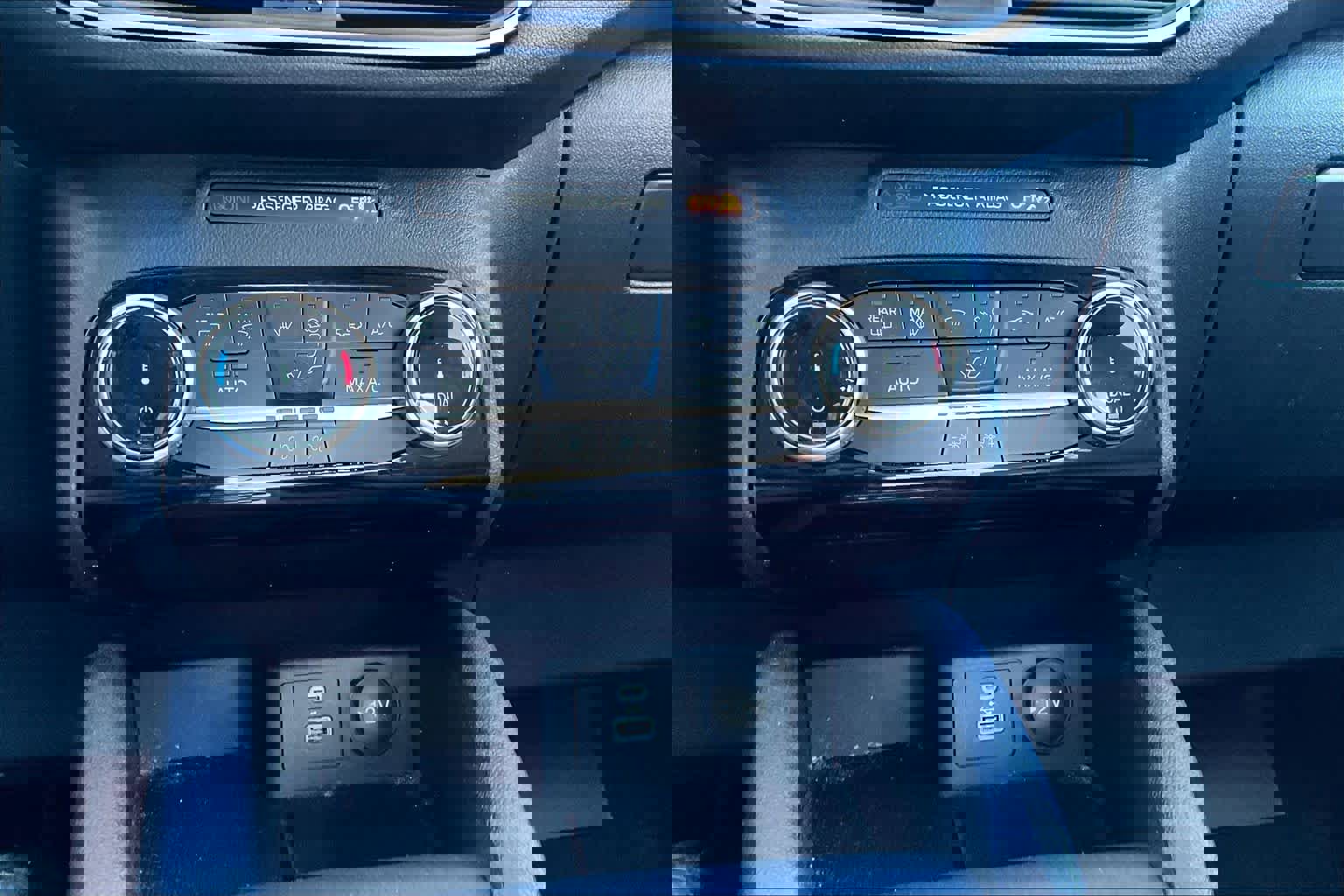 Used 2022 Ford Escape SE w/ Convenience Package image 35