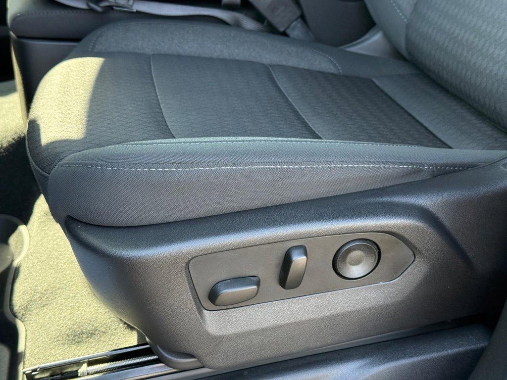Certified 2024 Chevrolet Silverado 2500 Custom w/ Custom Convenience Package AWD/4WD image 23