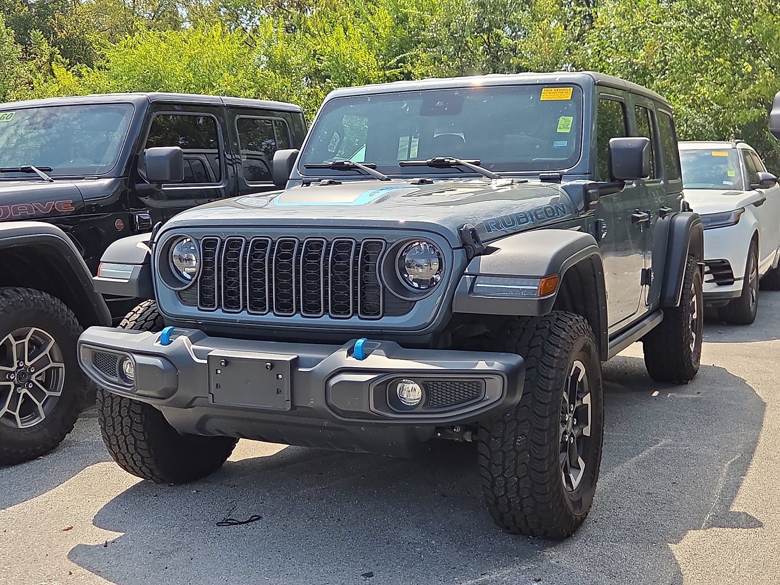 Used 2024 Jeep Wrangler Unlimited Rubicon 4xe AWD/4WD image 2