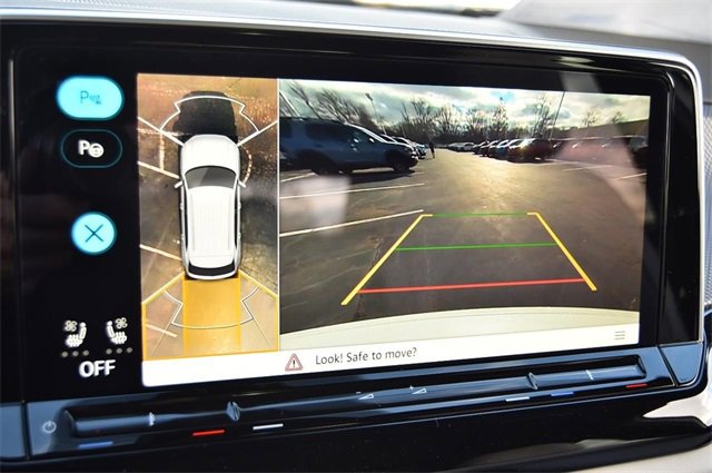 New 2026 Volkswagen Atlas Cross Sport SEL Premium R-Line image 13