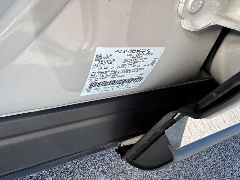 Certified 2025 Lincoln Aviator Reserve w/ Equipment Group 201A image 28