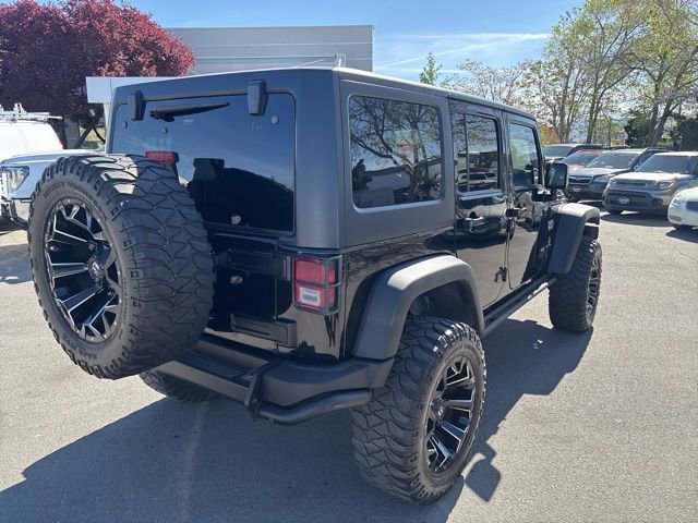 Used 2012 Jeep Wrangler Unlimited Rubicon image 9