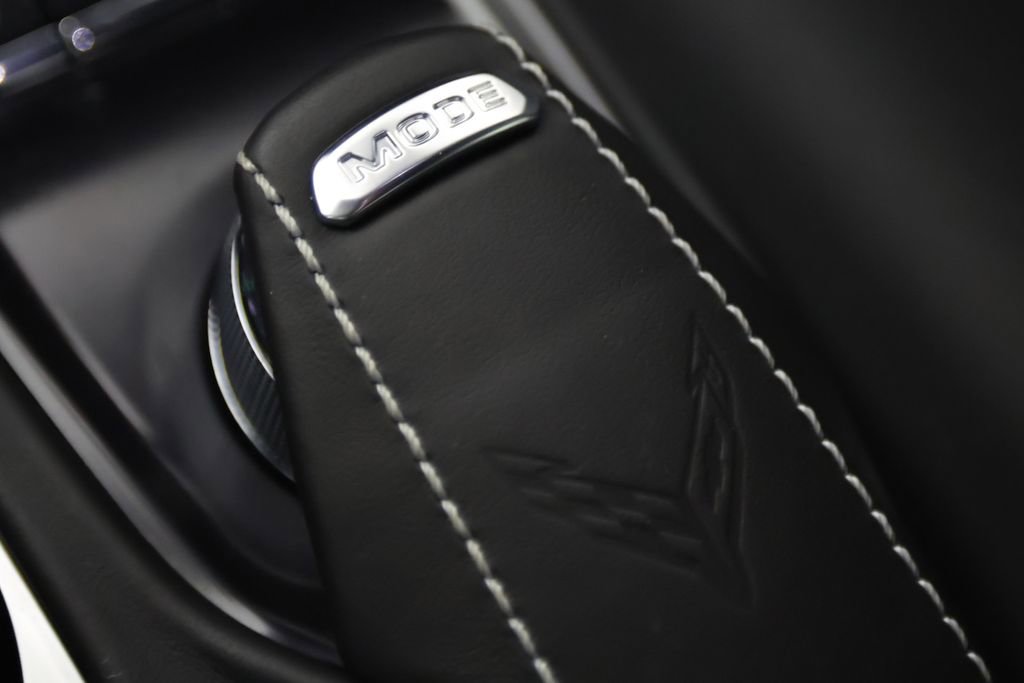 Used 2023 Chevrolet Corvette Stingray w/ Stealth Interior Trim Package image 22