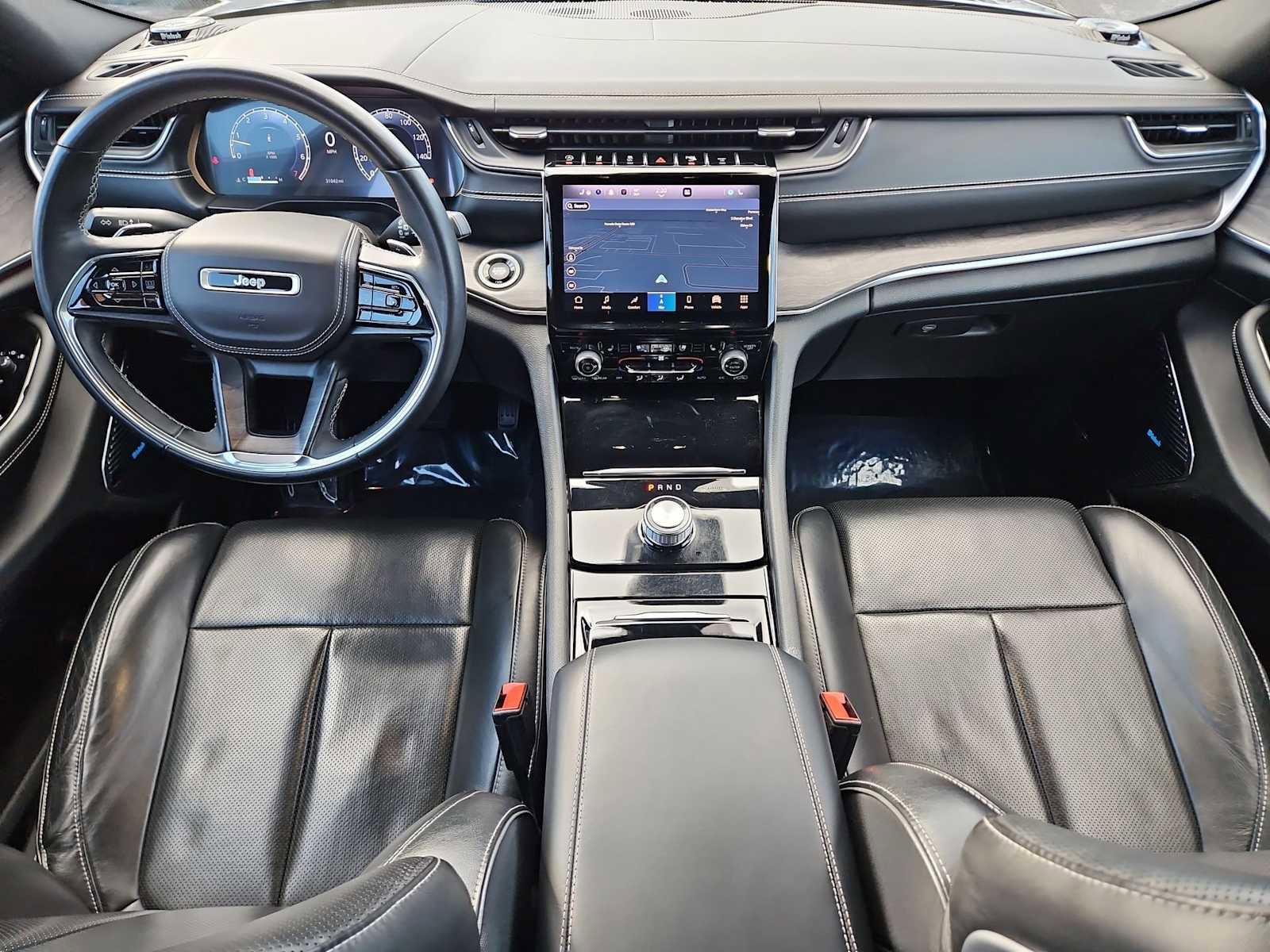 Used 2022 Jeep Grand Cherokee L Overland w/ Luxury Tech Group IV image 16