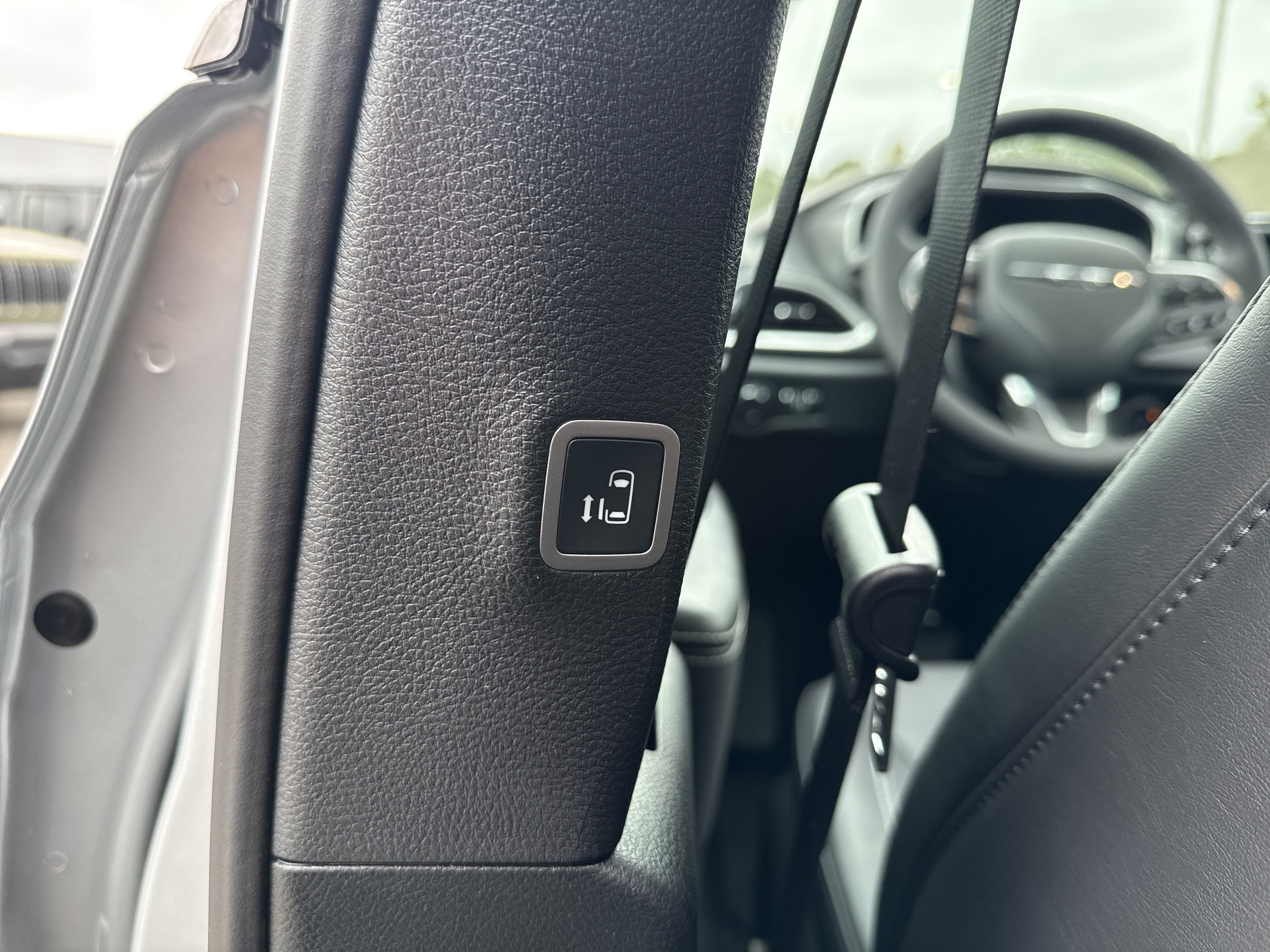 New 2026 Chrysler Voyager LX FWD image 23