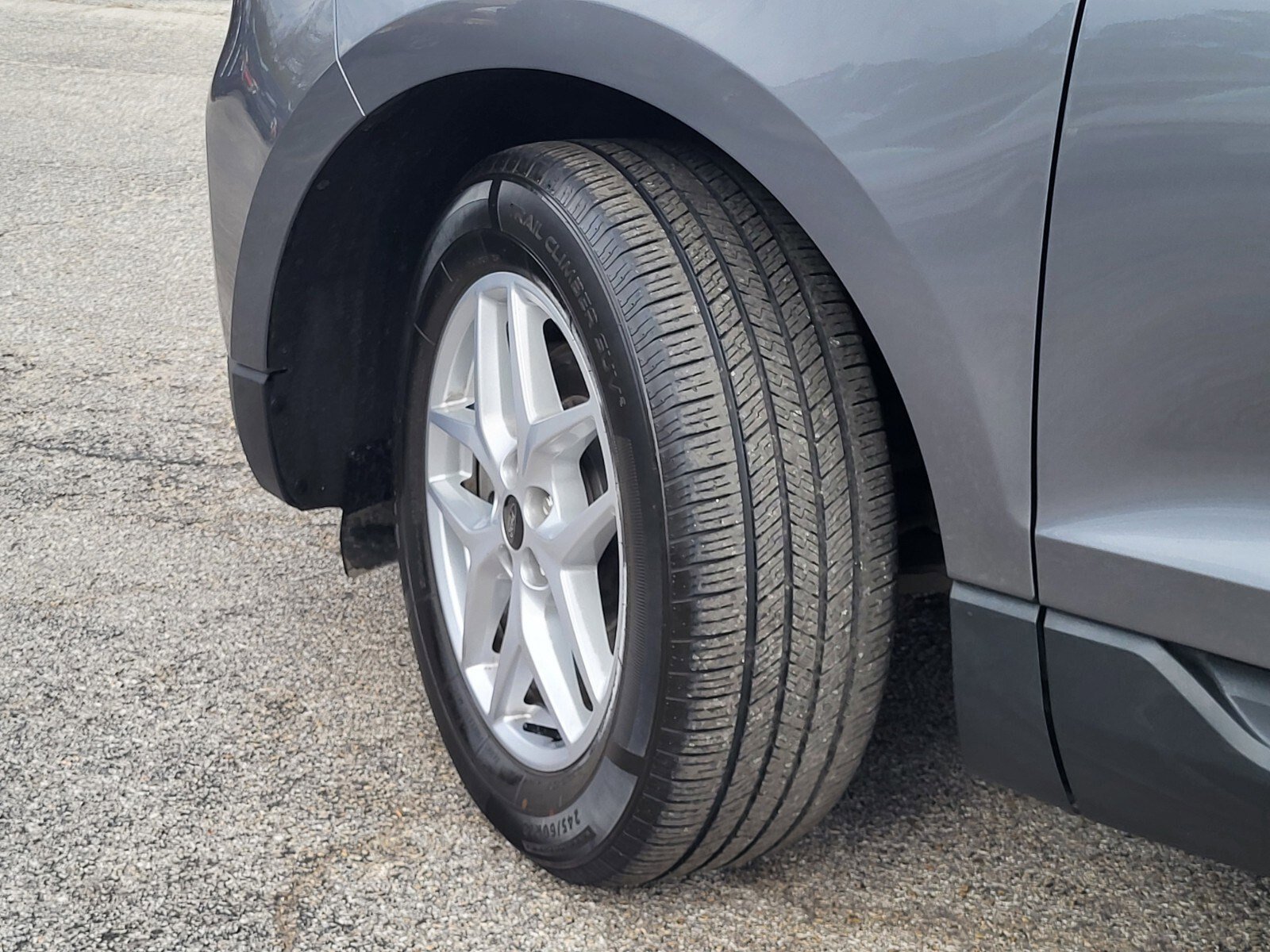 Certified 2024 Ford Edge SEL image 33