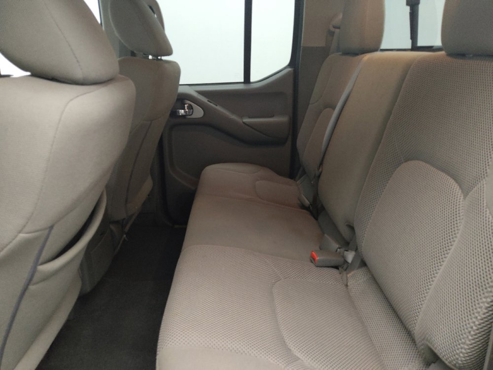 Used 2019 Nissan Frontier SV RWD image 18