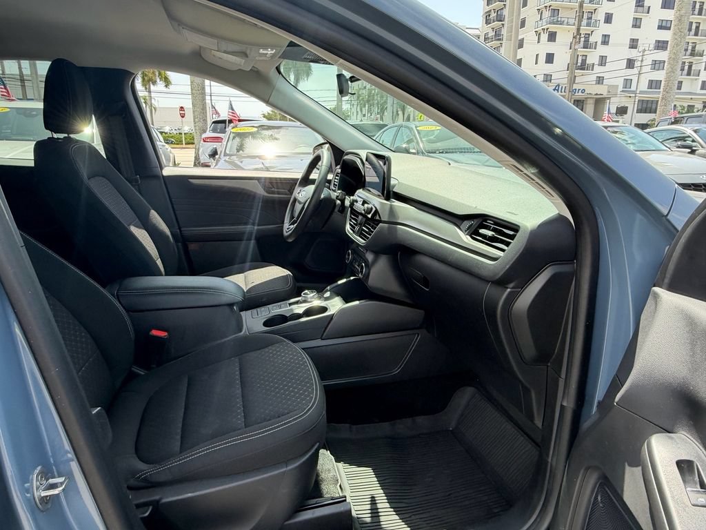 Used 2024 Ford Escape Active FWD image 17