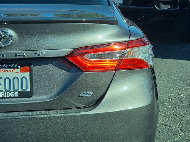 Used 2019 Toyota Camry SE w/ Carpet Mat Package FWD image 8