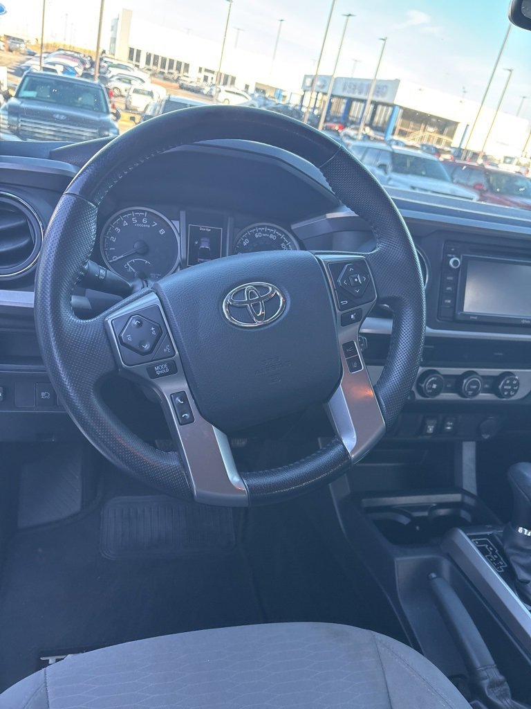 Used 2019 Toyota Tacoma SR5 image 10