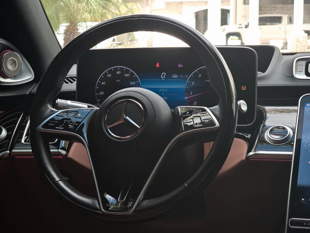 Used 2022 Mercedes-Benz S 580 4MATIC Sedan w/ Rear Seat Package image 13