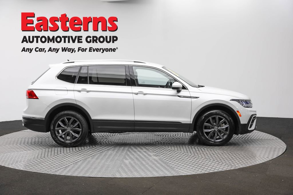 Used 2023 Volkswagen Tiguan SE image 4