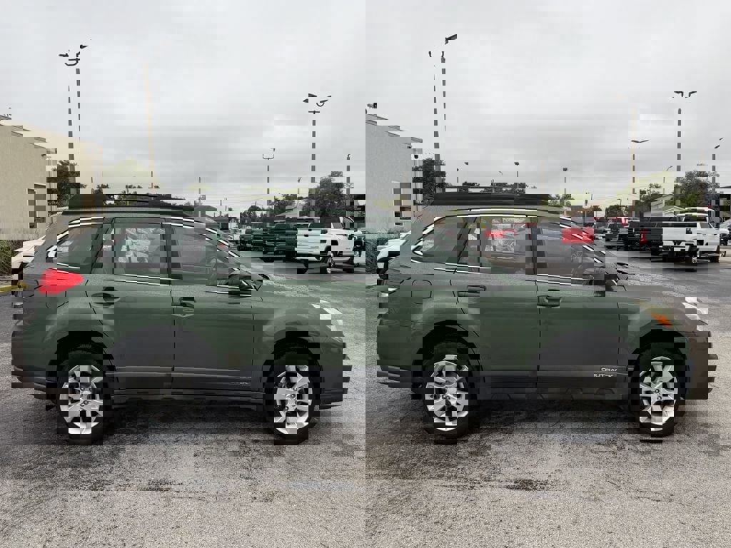 Used 2014 Subaru Outback 2.5i w/ Popular Package #1A AWD/4WD image 4