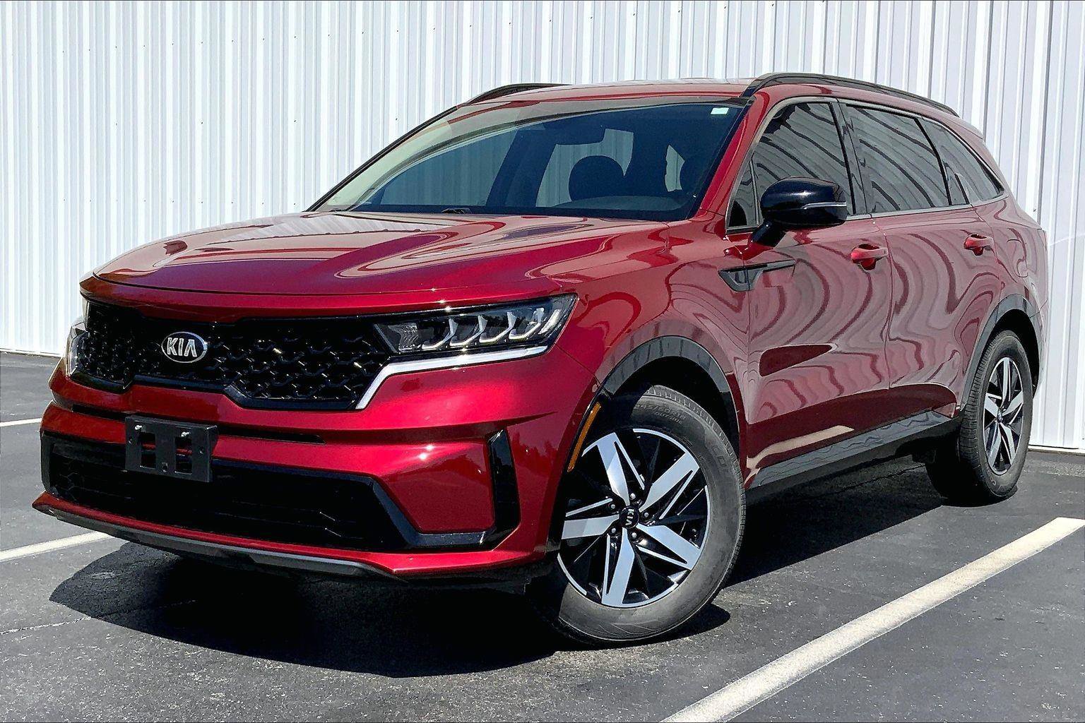 Used 2021 Kia Sorento S FWD image 1