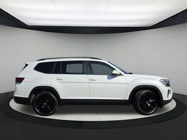 New 2026 Volkswagen Atlas SE image 8