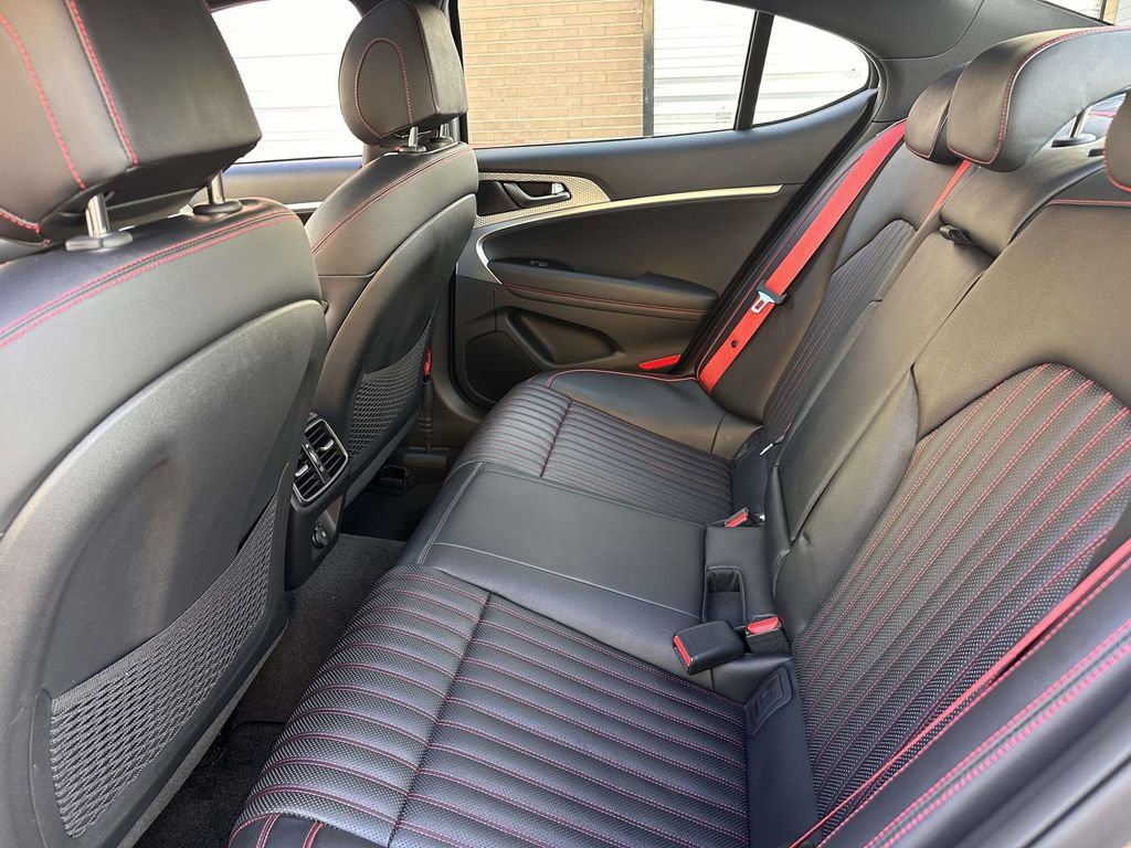 Used 2022 Genesis G70 3.3T w/ Sport Advanced Package AWD/4WD image 17